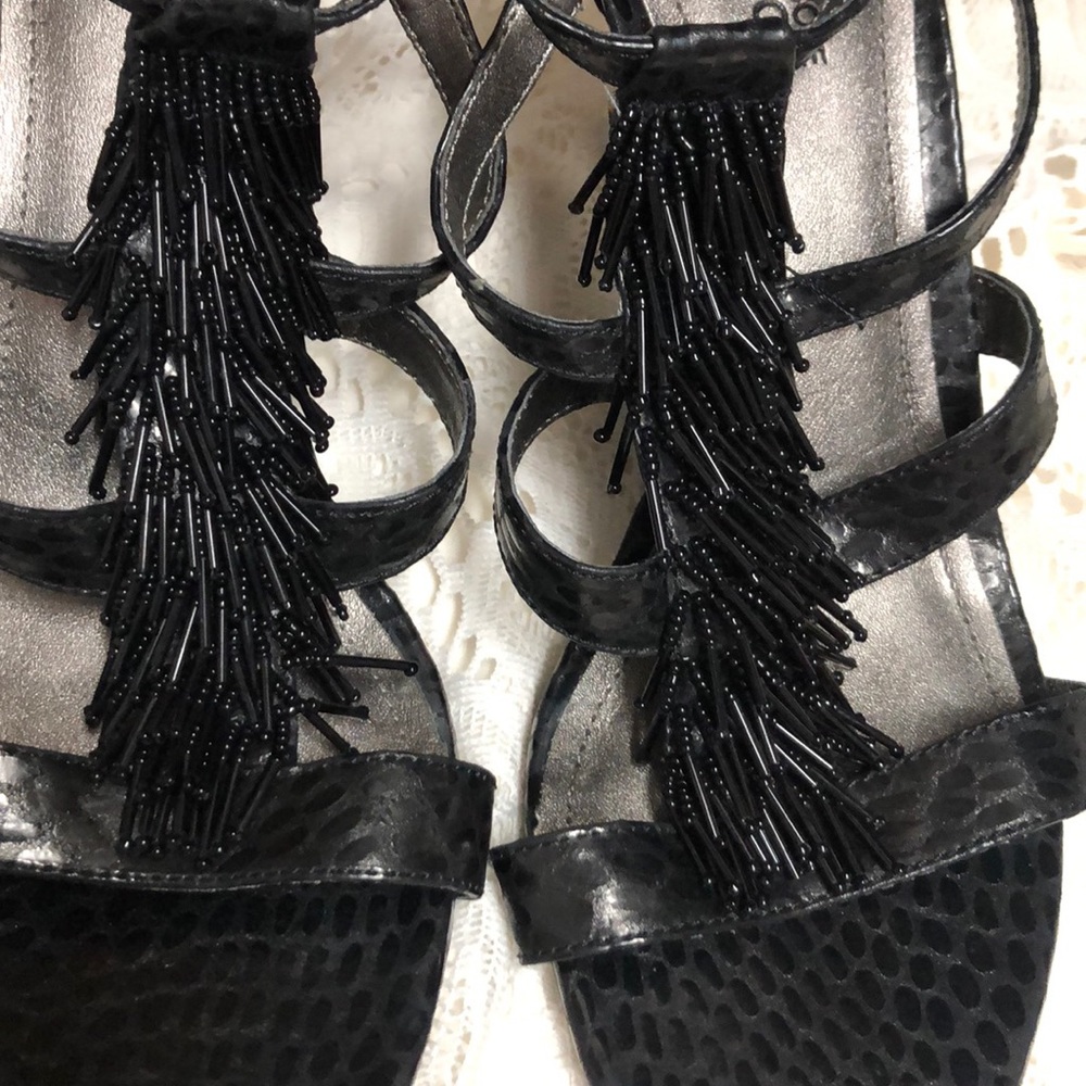 Kenneth Cole Reaction Tessa Black Suede Heel